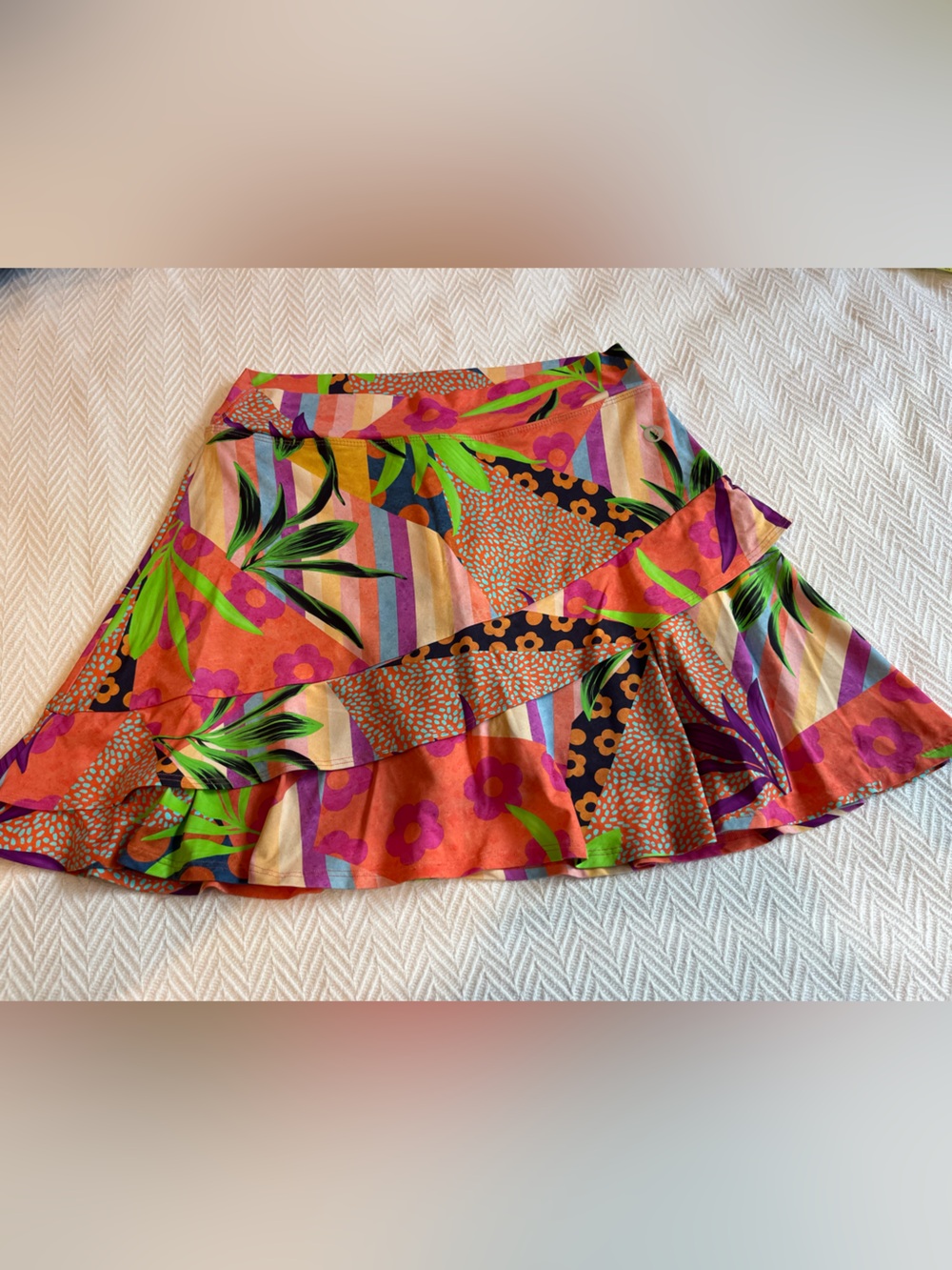 Dona Jo Multicolored Golf/Tennis Skort Size Large (2)